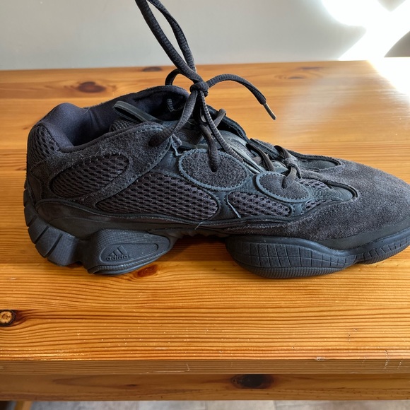 Size 9.5 Yeezy 500 ‘Utility Black’ - Condition 9.5/10 - Picture 4 of 8
